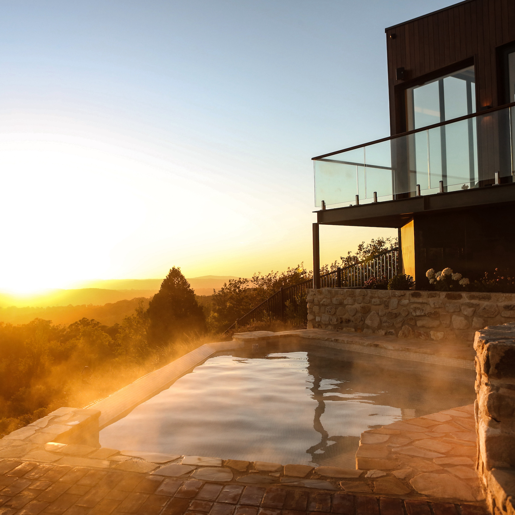 sequoia-lodge-sunrise-square