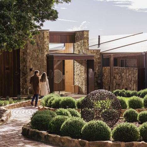 SEQUOIA-Lodge-couple-exterior-web-1